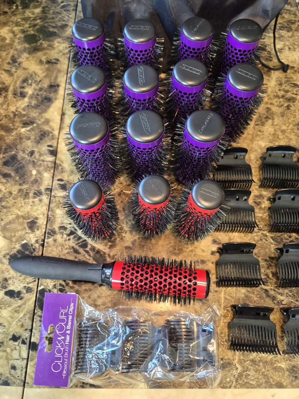 Click n Curl blowout brush set 28 piece expansion kit  Size small/medium   The